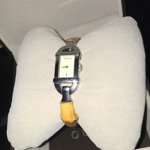 Gucci Watch - Picture 2 of 6